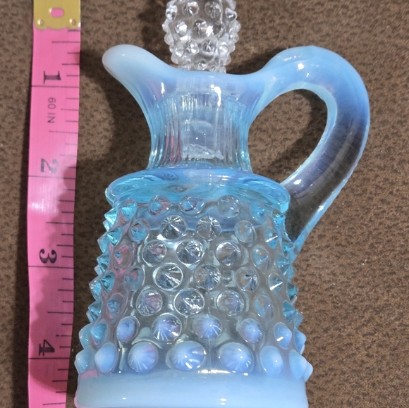 Fenton Hobnail Blue Mini Oil Cruet w/ stopper MINT  Holiday Christmas Dinner VTG - Picture 3 of 6